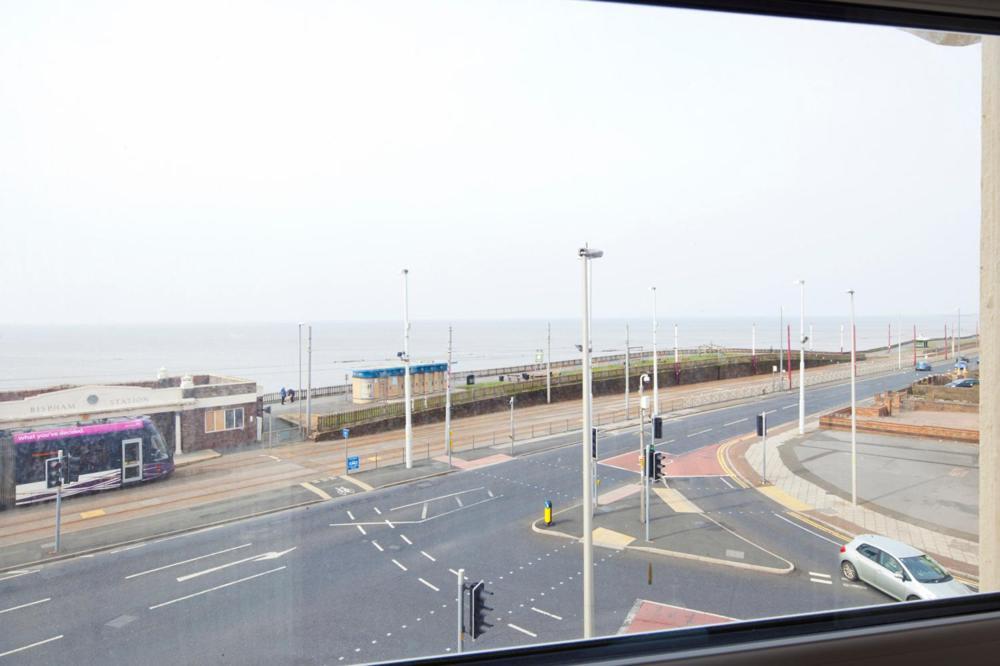 Queens Mansions: Empress Suite Blackpool Extérieur photo